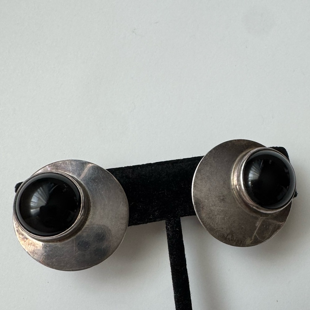 🖤 Sucherman Sterling Silver Black Onyx Dome Disc Stud Earrings